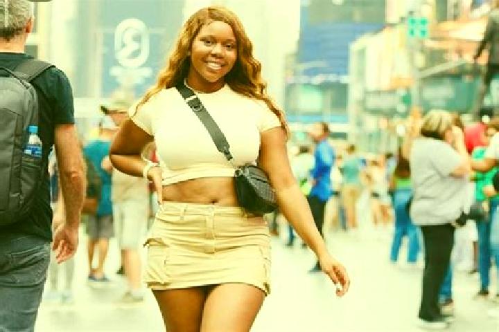 Mia, 26 — Escort in Hoover, United States
