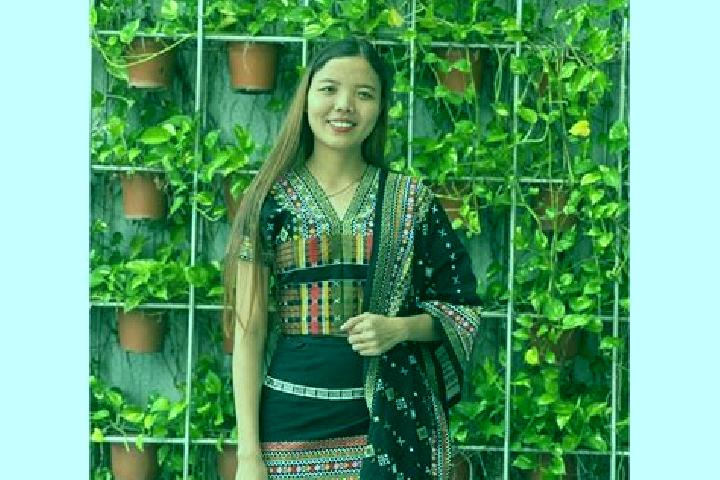 Mia, 26 — Escort in Kan Thone Kan, Myanmar