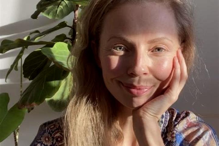 Mia, 26 — Escort in Klinteby Frihed, Denmark