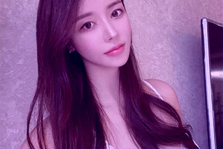 Mia, 26 — Escort in Lengshuijing, China