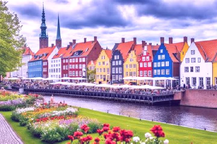 Mia, 26 — Escort in Odense, Denmark
