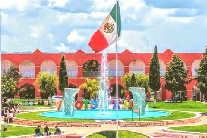 Mia, 26 — Escort in Turcio Primera Seccion, Mexico