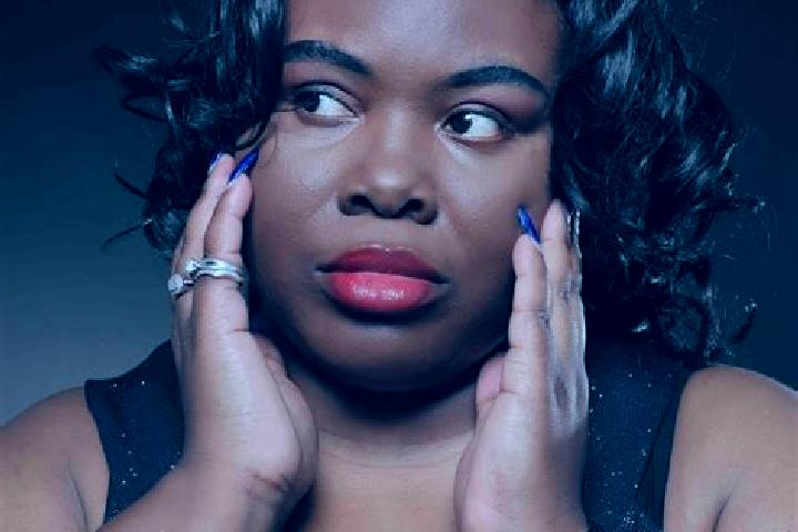 Mia, 26 — Escort in Vincennes, United States