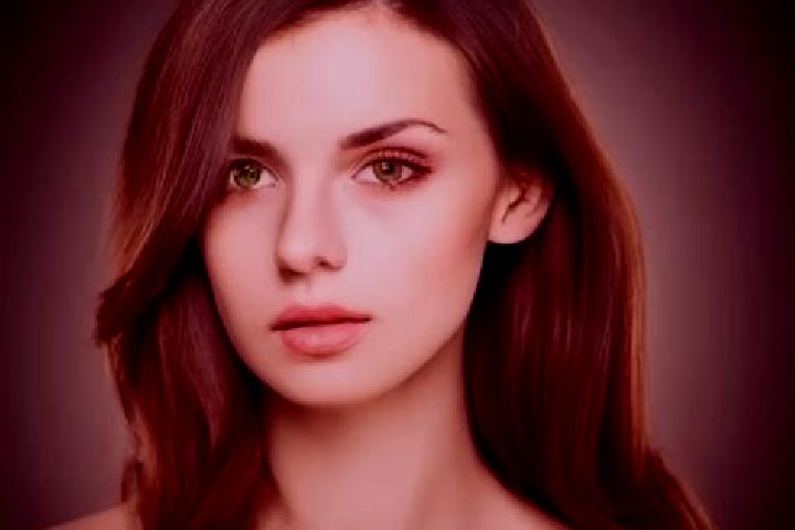 Mia, 27, a auburn amber-eyed caribbean companion based in Sangueesa/Zangoza. Offering 69, GFE, Roleplay. Available for incall and outcall, overnight bookings...