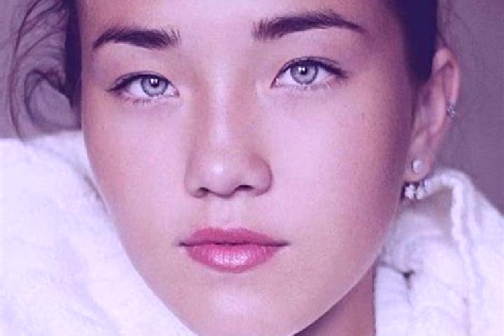 Mia, 27, a black grey-eyed caucasian companion based in Hatwans. Offering Tantra, Travel Companion. Available for incall and outcall, overnight bookings avai...