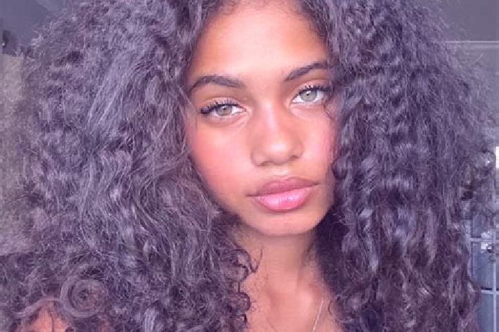 Mia, 27, a black grey-eyed ebony companion based in Sagbama. Offering Girlfriend Experience, Couples, Erotic Massage, Striptease, Party Girl. Available for i...