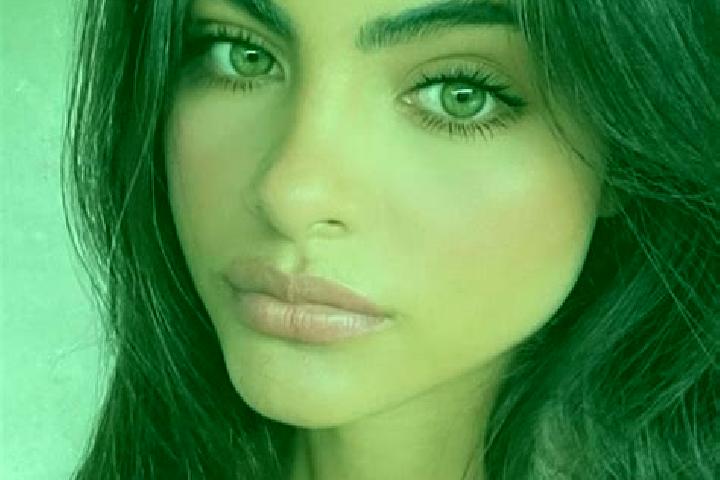 Mia, 27, a black hazel-eyed middle eastern companion based in Huaguo. Offering Duos, GFE, Erotic Massage. Available for incall and outcall, day and evening d...
