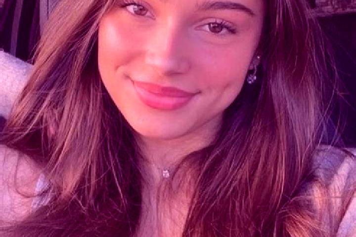 Mia, 27, a brunette hazel-eyed slavic companion based in Lukhovka. Offering OWO, CIM, Couples, Girlfriend Experience. Available for incall and outcall, day a...