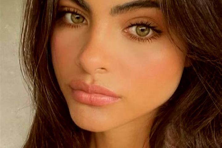 Mia, 27, a chestnut grey-eyed indian companion based in Huiztlatzala. Offering Prostate Massage, Roleplay, BDSM. Available for incall and outcall, day and ev...