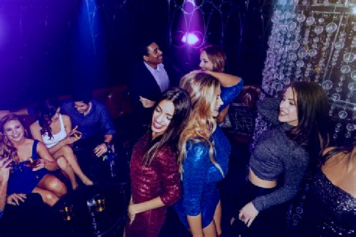 Mia, 27, a red grey-eyed caribbean companion based in Carenas. Offering Striptease, Couples, Deep French Kissing, 69. Available for incall and outcall, day a...
