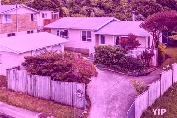 Mia, 27 — Escort in Paparangi, New Zealand
