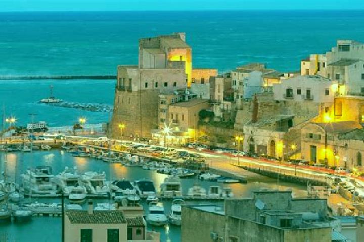 Mia, 27 — Escort in Ricco del Golfo, Italy