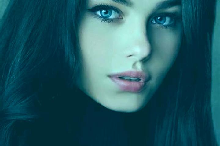 Mia, 28, a auburn dark-eyed caucasian companion based in Tiancheng. Offering Duos, Striptease, Overnight. Available for incall and outcall, day and evening d...