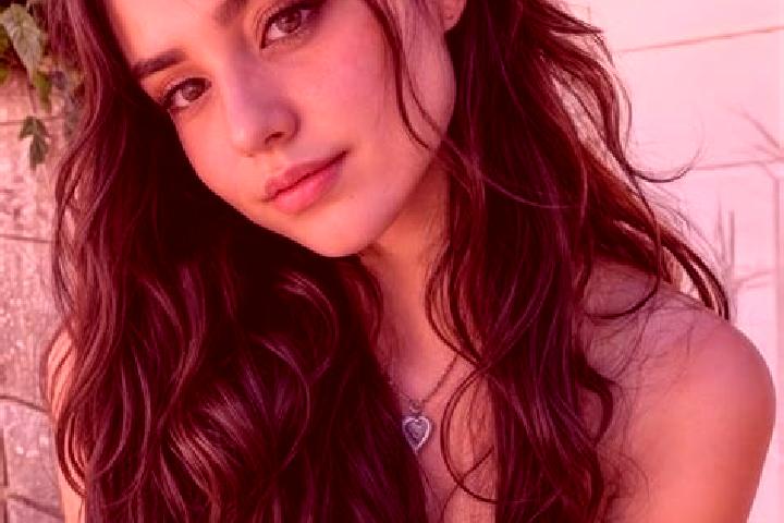 Mia, 28, a blonde hazel-eyed mediterranean companion based in Branca. Offering Roleplay, Duos, Deep French Kissing. Available for incall and outcall, day and...
