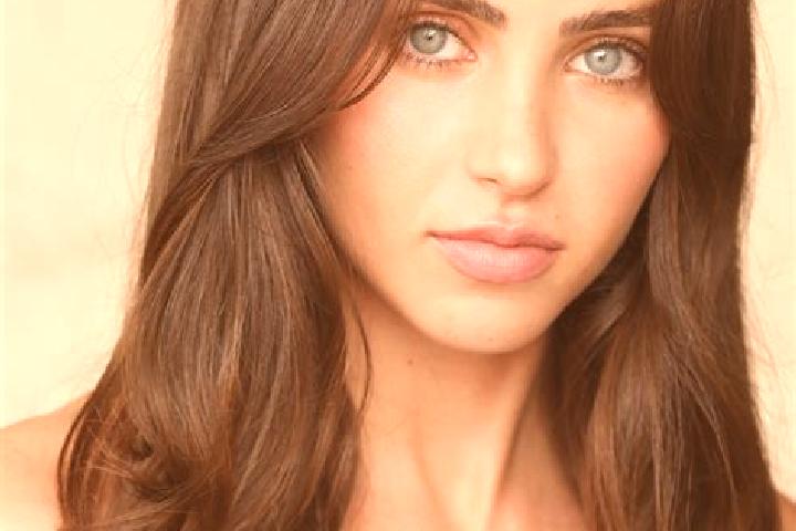 Mia, 28, a brunette brown-eyed caucasian companion based in Jaulin. Offering Couples, BDSM. Available for incall and outcall, day and evening dates.