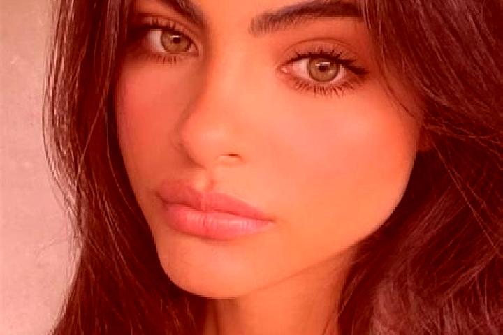 Mia, 28, a brunette green-eyed caucasian companion based in Uvaly. Offering GFE, OWO, Tantra, Travel Companion, Fetish. Available for incall and outcall, ove...