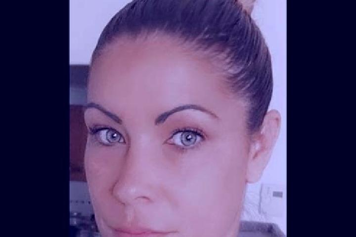 Mia, 28 — Escort in Courpalay, France