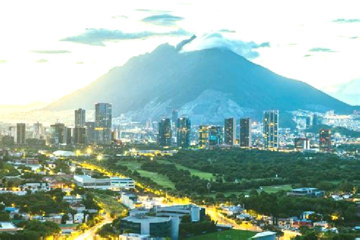 Mia, 28 — Escort in Los Arredondo (Los Arredondo de San Pedro), Mexico