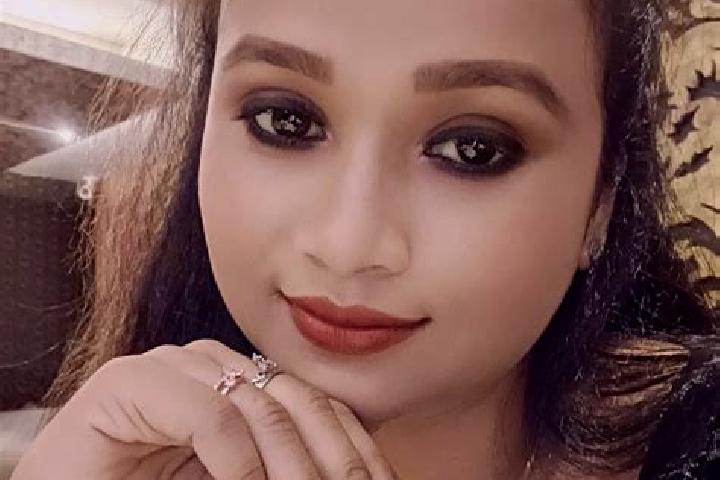 Mia, 28 — Escort in Sahapur, India