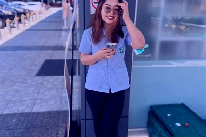 Mia, 29 — Escort in Benchalak, Thailand