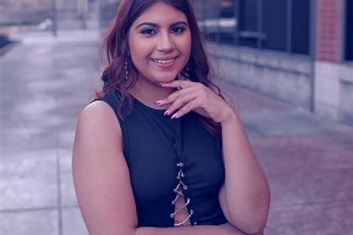 Mia, 29 — Escort in Goshen, United States
