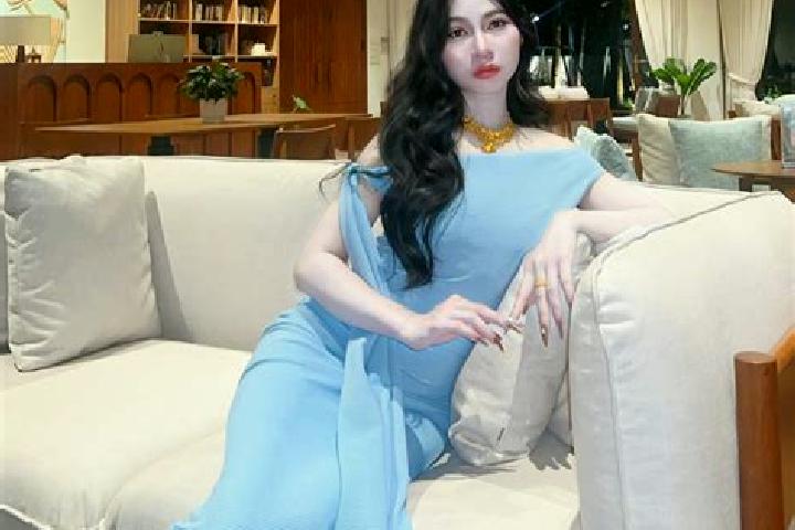 Mia, 29 — Escort in Liye, China