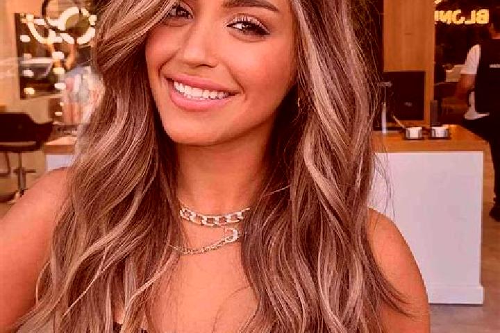 Mia, 30, a dark blonde brown-eyed middle eastern companion based in Damiao. Offering OWO, Dinner Date, Roleplay, Erotic Massage. Available for incall and out...
