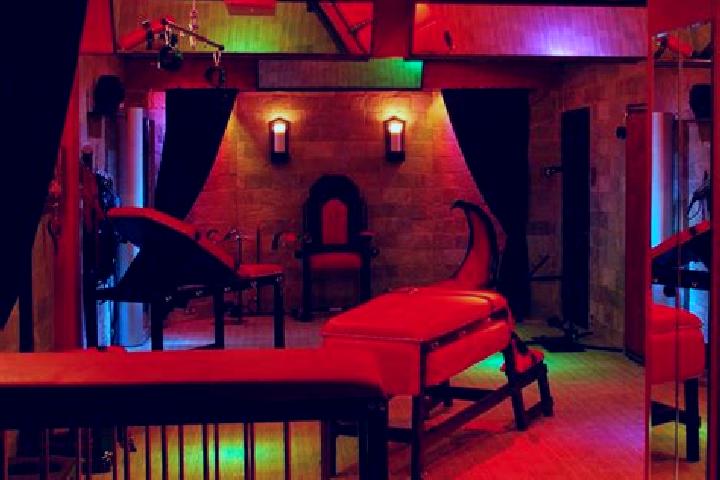 Mia, 30, a red dark-eyed caucasian companion based in Westdorf. Offering Overnight, Girlfriend Experience, BDSM, Fetish, Party Girl. Available for incall and...