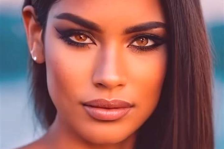 Mia, 30, a red dark-eyed latina companion based in Kamburliivka. Offering Dinner Date, Prostate Massage, GFE. Available for incall and outcall, overnight boo...