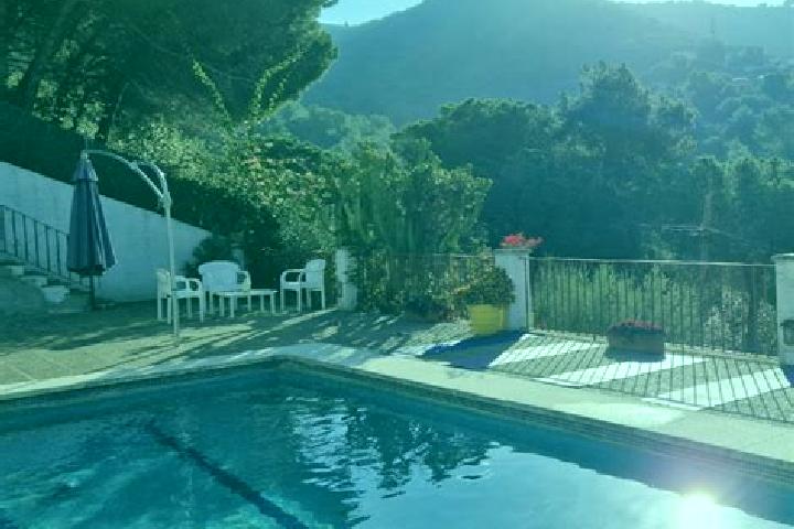 Mia, 30 — Escort in Alella, Spain