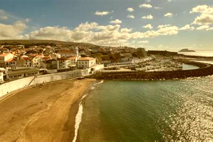 Mia, 30 — Escort in Angra do Heroismo, Portugal