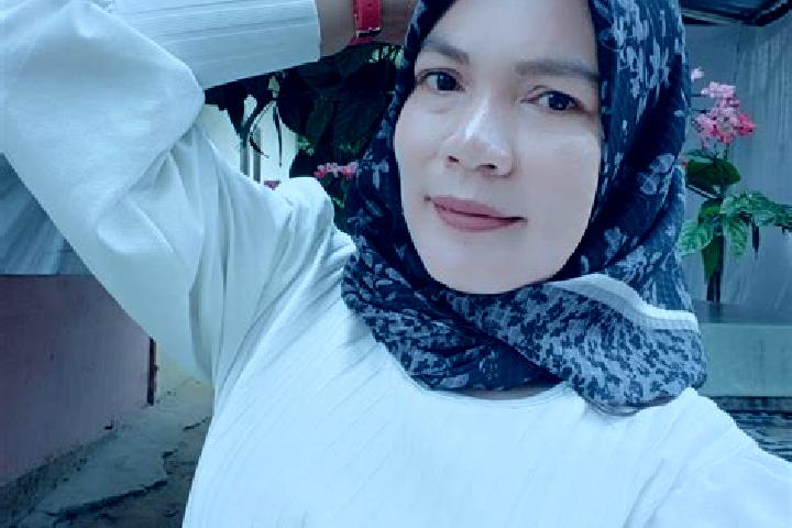 Mia, 30 — Escort in Bangkinang, Indonesia