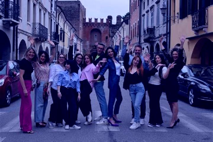 Mia, 30 — Escort in Castello di Godego, Italy