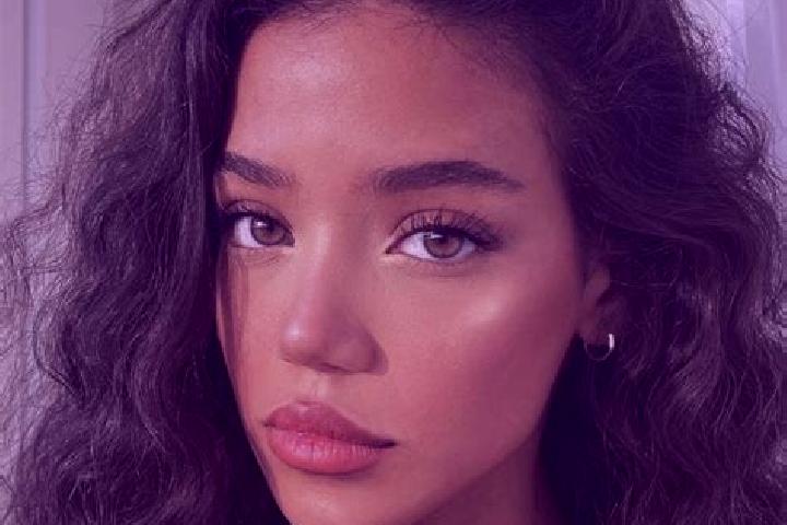 Mia, 31, a black brown-eyed asian companion based in Khertvisi. Offering GFE, Duos, Couples. Available for incall and outcall, day and evening dates.