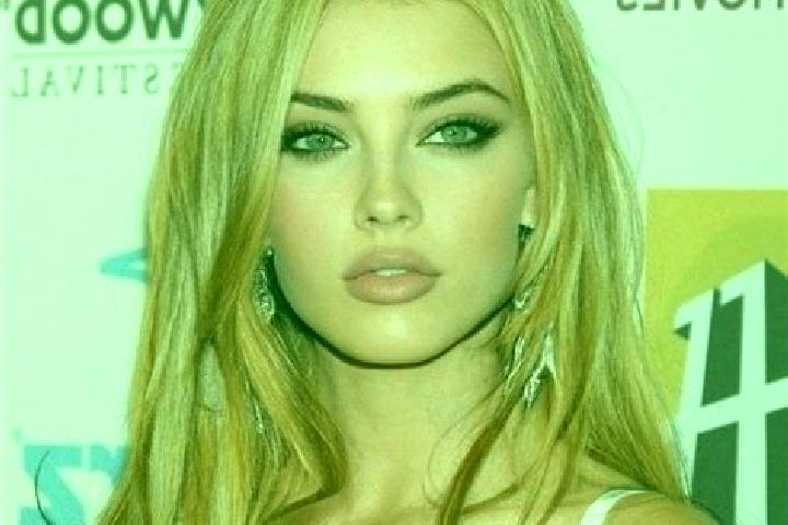 Mia, 31, a blonde hazel-eyed asian companion based in Sayyan. Offering Tantra, 69, A-Level. Available for incall and outcall, overnight bookings available.