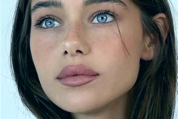 Mia, 31, a brunette brown-eyed slavic companion based in Bir al Basha. Offering GFE, Couples, Erotic Massage, OWO. Available for incall and outcall, overnigh...