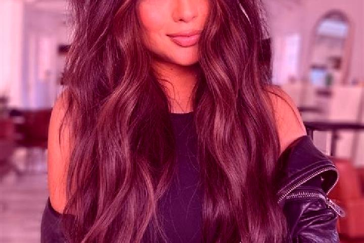 Mia, 31, a brunette dark-eyed mixed companion based in Aumsville. Offering Fetish, OWO, BDSM. Available for incall and outcall, overnight bookings available.
