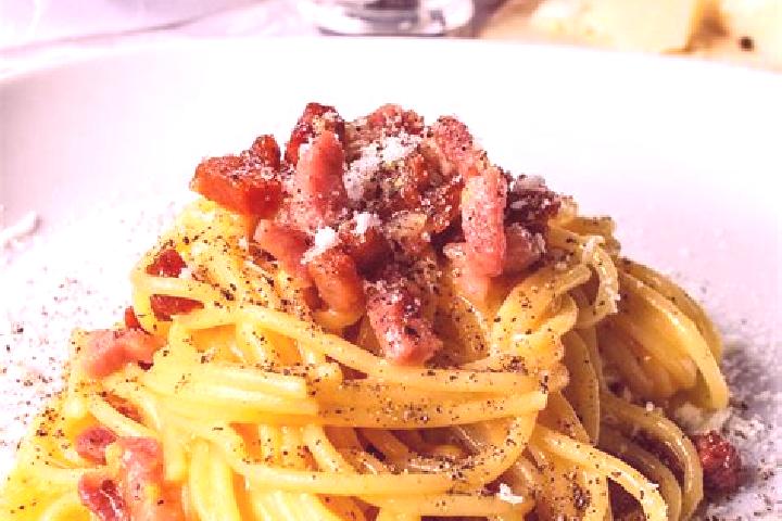 Mia, 31 — Escort in Carbonara, Italy