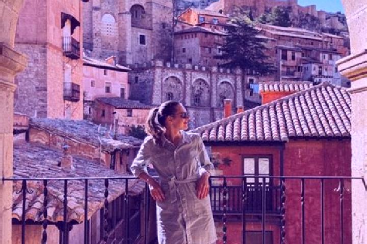 Mia, 31 — Escort in Monterde de Albarracin, Spain