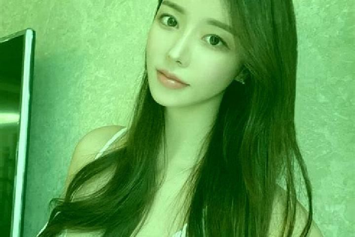 Mia, 31 — Escort in Wojiang, China
