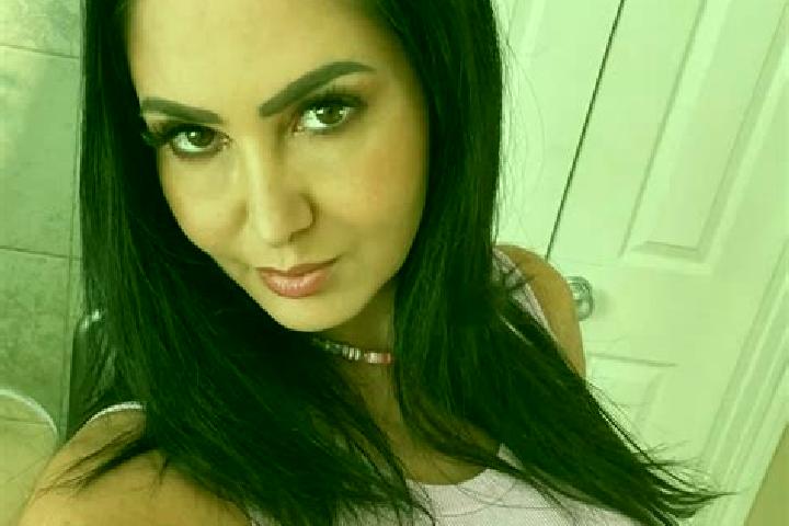 Mia, 32, a auburn grey-eyed caribbean companion based in Eickeloh. Offering Domination, Fetish, A-Level. Available for incall and outcall, overnight bookings...