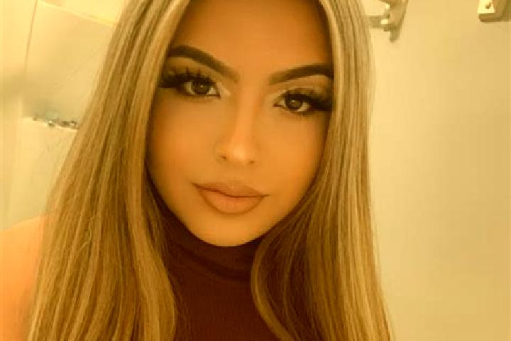 Mia, 32, a blonde brown-eyed latina companion based in Insjon. Offering Couples, Massage, Duos. Available for incall and outcall, overnight bookings available.