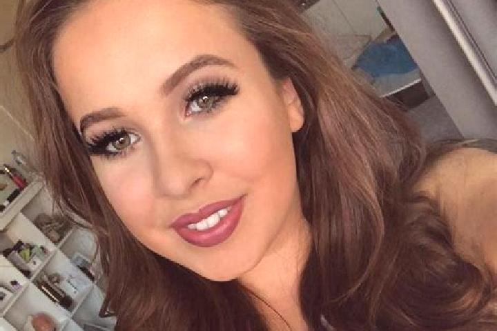 Mia, 32, a dark blonde dark-eyed latina companion based in Morro do Chapeu do Piaui. Offering Girlfriend Experience, Overnight, Massage, 69. Available for in...