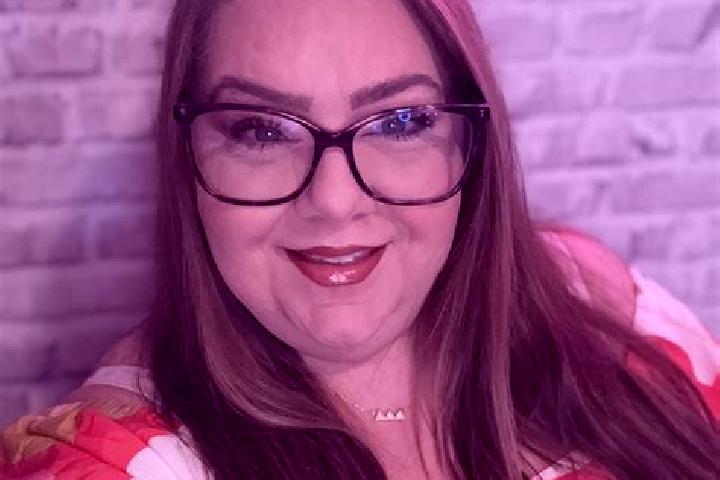 Mia, 32 — Escort in Chillicothe, United States