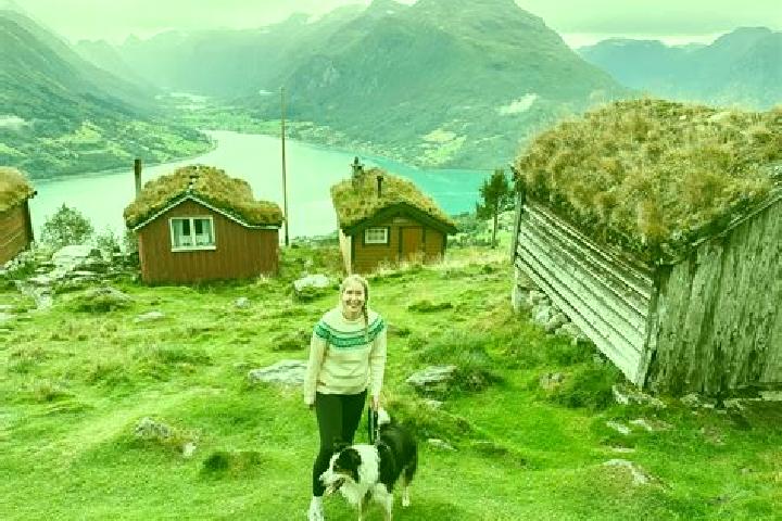 Mia, 32 — Escort in Jordtveit, Norway