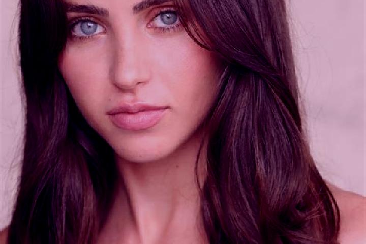 Mia, 33, a auburn brown-eyed european companion based in Hrusovany u Brna. Offering Girlfriend Experience, Domination, Duos. Available for incall and outcall...