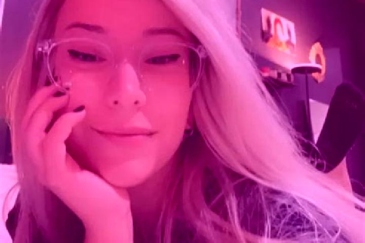 Mia, 33, a blonde grey-eyed caribbean companion based in Tipperary. Offering A-Level, Roleplay, 69. Available for incall and outcall, overnight bookings avai...