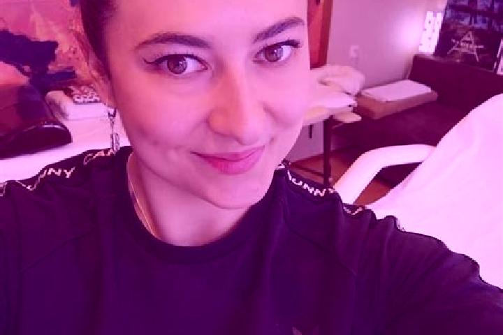 Mia, 33, a chestnut dark-eyed latina companion based in Sint-Stevens-Woluwe. Offering Erotic Massage, 69, Couples, Deep French Kissing, Massage. Available fo...