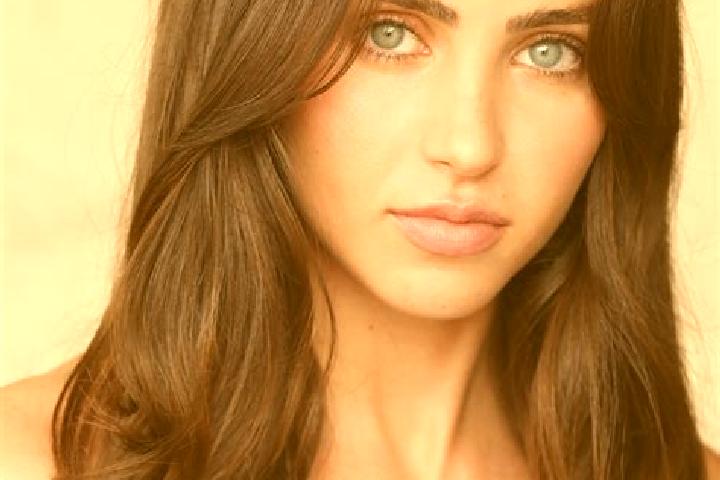 Mia, 33, a red hazel-eyed latina companion based in Visimo-Utkinsk. Offering Overnight, Roleplay, Prostate Massage. Available for incall and outcall, overnig...