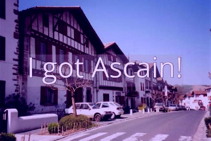 Mia, 33 — Escort in Ascain, France